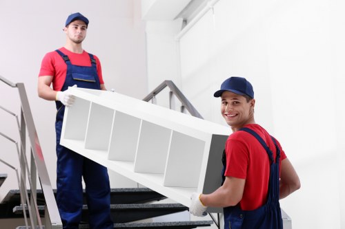 Local Croydon man and van moving belongings safely
