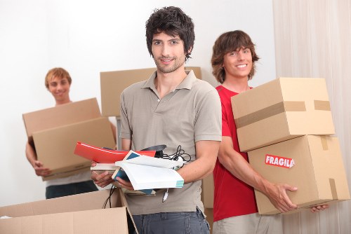 Local moving truck supporting residential and business moves in Croydon