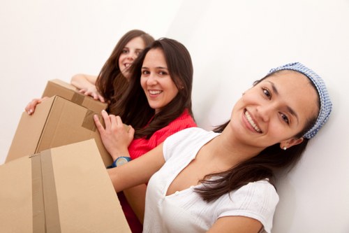Commercial moving van support for Croydon businesses